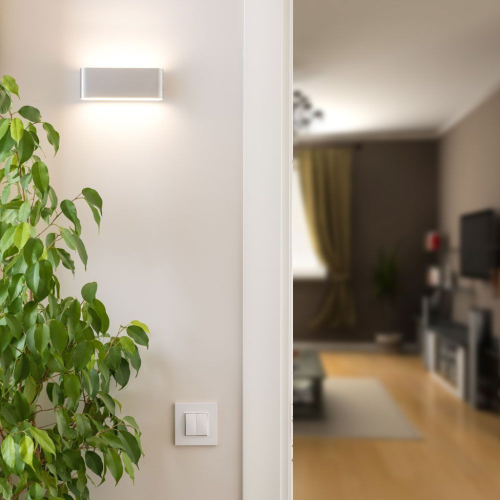LAMPADA LED DA MURO RETTANGOLARE 12W DOPPIO FASCIO LUMINOSO COLORE GRIGIO 3000K IP65 – V-TAC VT-8057