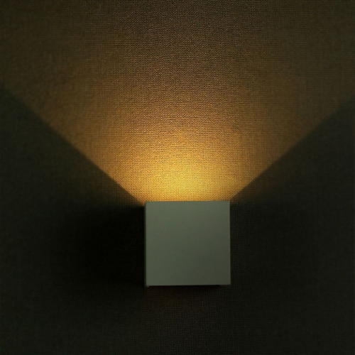 LAMPADA LED DA MURO DOPPIO LED COB 5W 140LM/W BIANCA REGOLABILE 3000K IP65 – V-TAC VT-759-W
